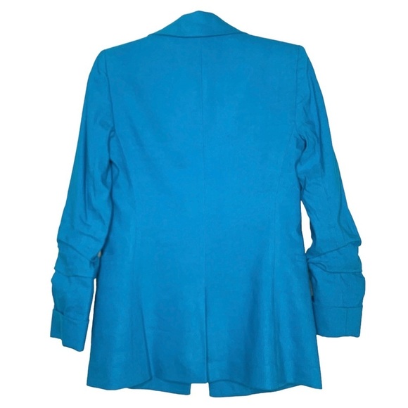 Alice + Olivia Pailey Fitted Linen Blend Blazer in Ocean Blue - Picture 4 of 7